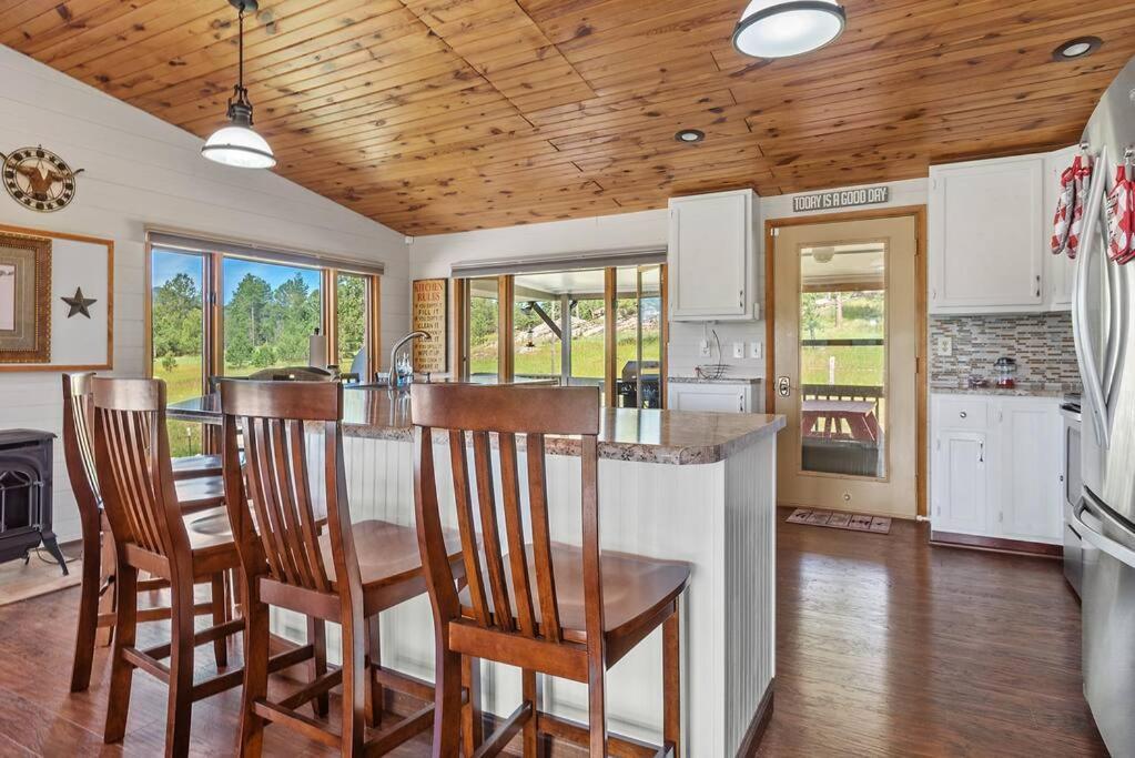 Papa'S Place On Willow Creek Custer Esterno foto